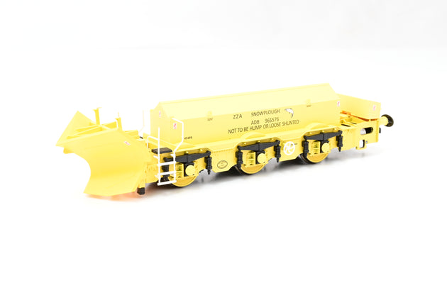 Hattons OO Gauge H4-BH-001 Beilhack Snow Plough ZZA No.ADB965576