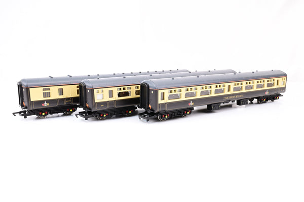 Hornby OO Gauge Rake of 3 Excalibur Express Train Pack Coaches - Unboxed