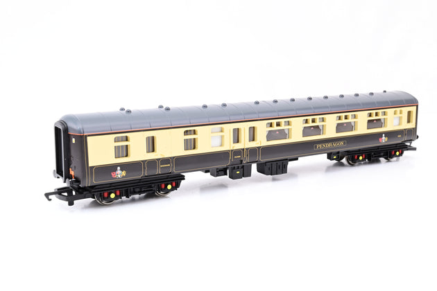 Hornby OO Gauge Rake of 3 Excalibur Express Train Pack Coaches - Unboxed