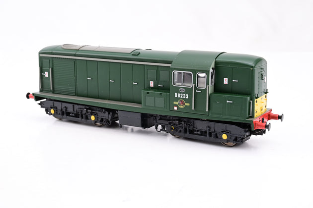 Heljan OO Gauge 1503 BR Green Class 15 No.D8233 - Boxed