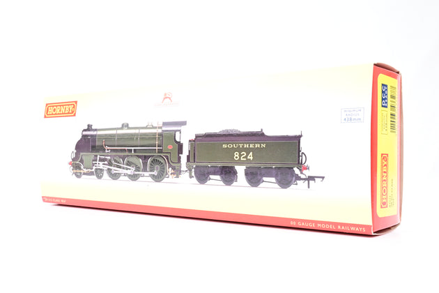 Hornby OO Gauge R3327 SR Olive Green 4-6-0 Class S15 No.824 - DCC Fitted, Boxed