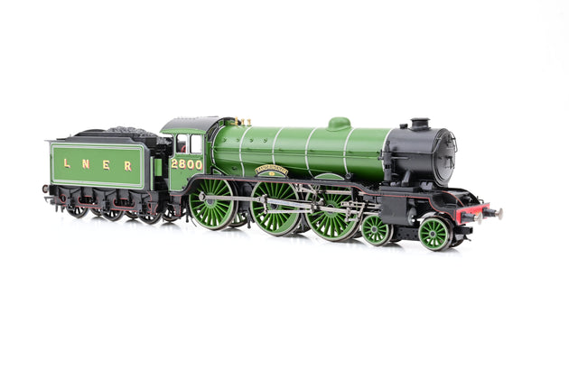 Hornby OO Gauge R2920 LNER Class B17 No.2800 'Sandringham - Boxed