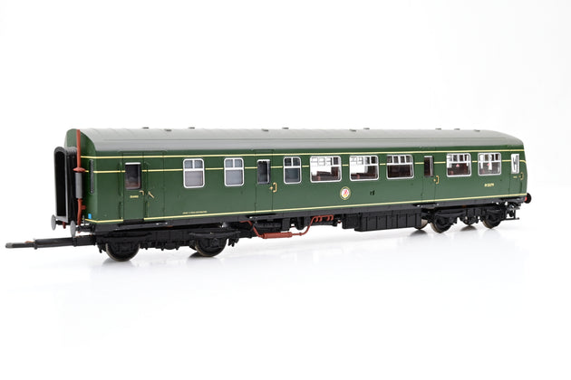 Bachmann OO Gauge 32-286 BR Green 2 Car Class 101 w/Small Yellow Panels - Boxed