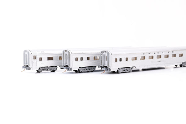 Rivarossi N Gauge Santa Fe Rake of 3 Corrogated Passenger Cars - Boxed