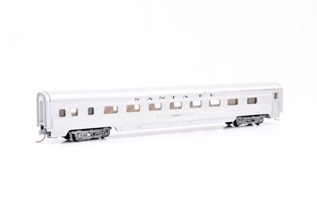 Rivarossi N Gauge Santa Fe Rake of 3 Corrogated Passenger Cars - Boxed