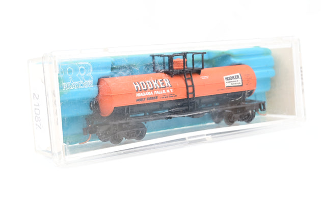 Atlas N Gauge Hooker Chemical Plastics Dome Tank Car - Boxed