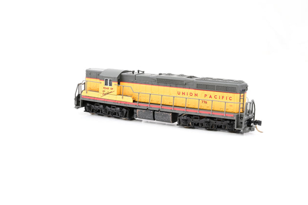 Life-Like Trains N Gauge 7775 Union Pacific SD7 Diesel Locomotive No.776 - Boxed