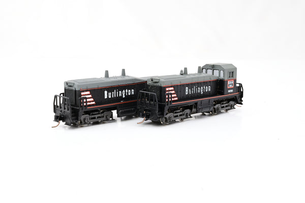 Atlas N Gauge 4005/4015 'Burlington' SW 1500 Diesel Locomotive Cow & Calf No.9280 - Boxed