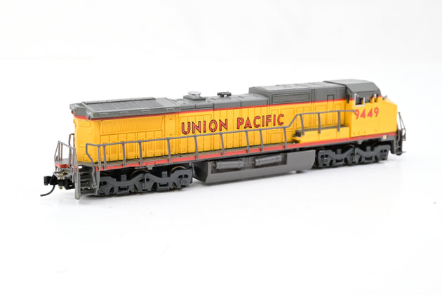 Spectrum N Gauge 86060 GE Dash 8-40CW (Wide Cab) Union Pacific No.9449 - Boxed