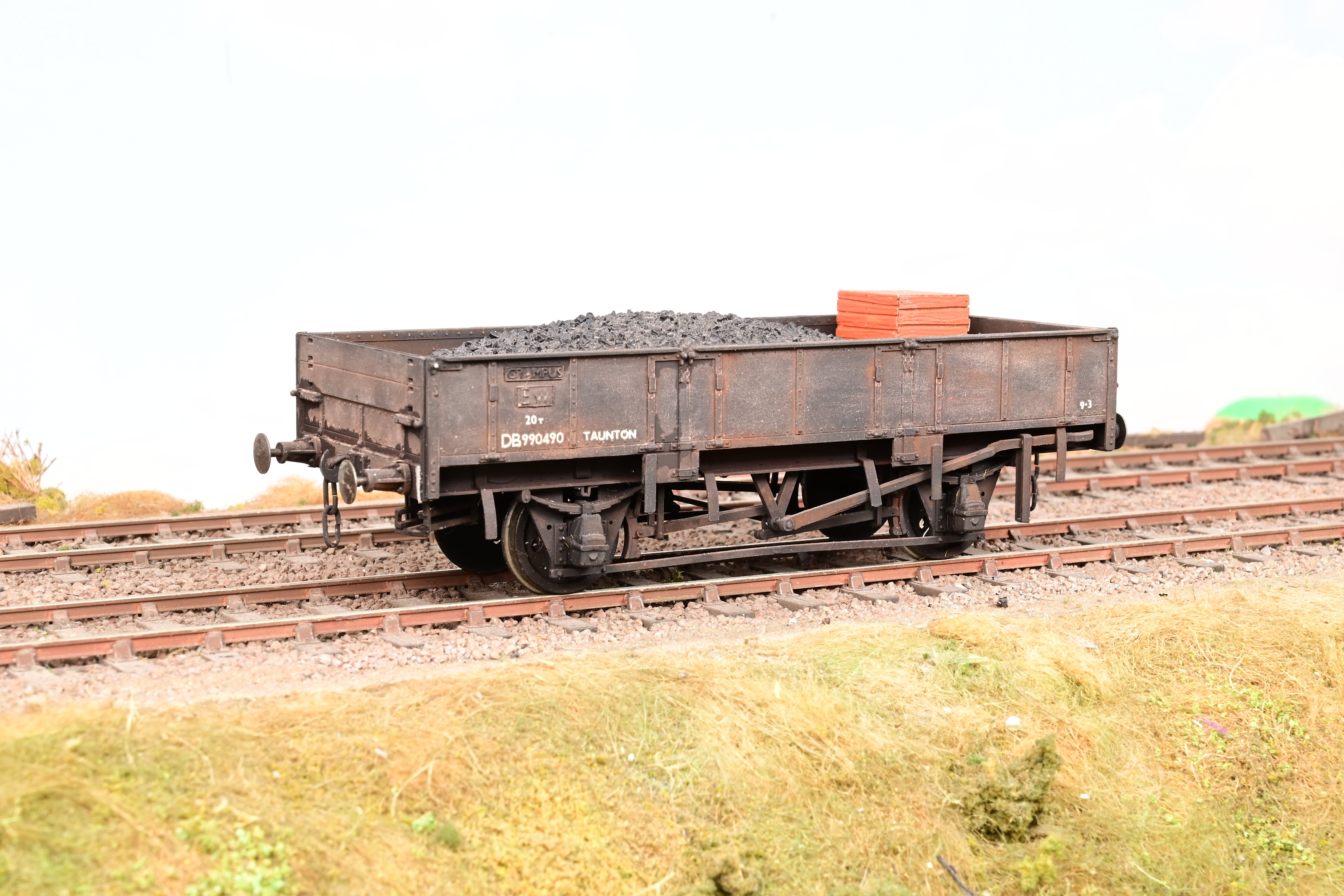 Kit Built O Gauge BR Engineers Black Grampus Wagon No.DB990490