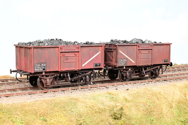 Lionheart O Gauge Pair of 16 Ton Coal Wagons - Unboxed