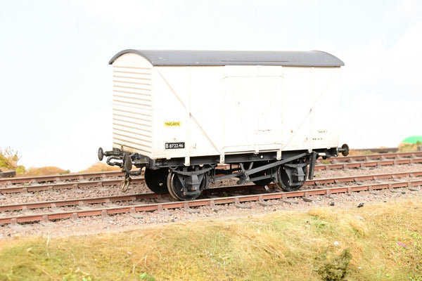 Kit Built O Gauge BR 12 Ton Insulated Van No.B872246 - Boxed