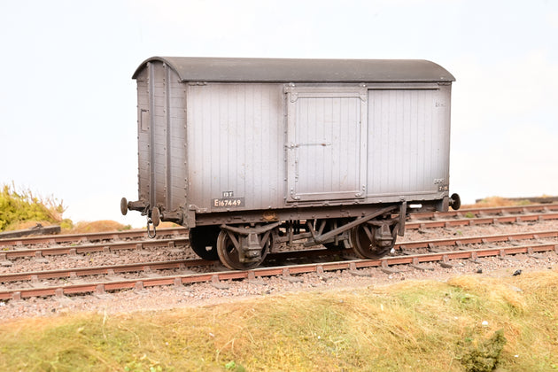 Kit Built O Gauge BR 12 Ton Ventilated Van No.E164449 - Boxed