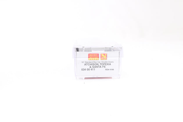 MicroTrains N Gauge 034 00 411 AT&SF Double Door Box Car No.4166