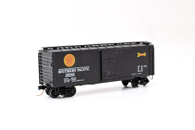 MicroTrains N Gauge 20091 Southern Pacific Single Door Box Car No.98068