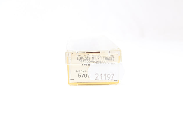 MicroTrains N Gauge 57010 33' ATSF Twin Bay Hopper No.180552
