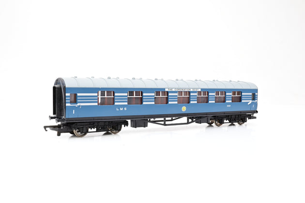 Hornby OO Gauge Rake of 3 LMS Coronation Scot Coaches