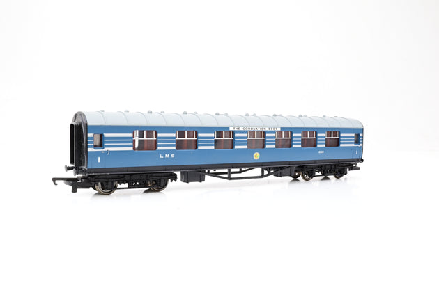 Hornby OO Gauge Rake of 3 LMS Coronation Scot Coaches