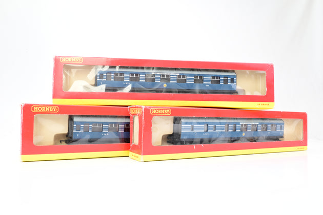 Hornby OO Gauge Rake of 3 LMS Coronation Scot Coaches