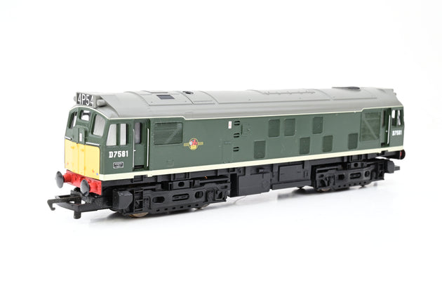 Hornby OO Gauge R2121A Class 25 Diesel BR Green No.D7581