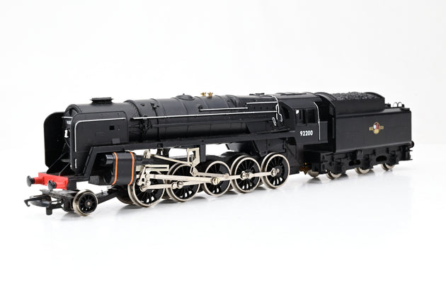 Hornby OO Gauge R264 BR Class 9F Plain Black Late Crest No.92200 - Boxed