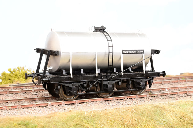 Dapol O Gauge 7F-031-001 6 Wheel Milk Tanker Milk Marketing Board - Boxed