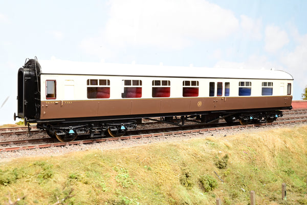 Sancheng O Gauge GWR Chocolate & Cream Collett 1st/3rd Corridor Composite Coach No.7283