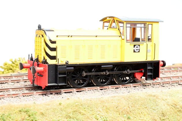 Heljan O Gauge 2594 CEGB Yellow w/ Wasp Stripes Class 05 Diesel Shunter No.2 - Boxed