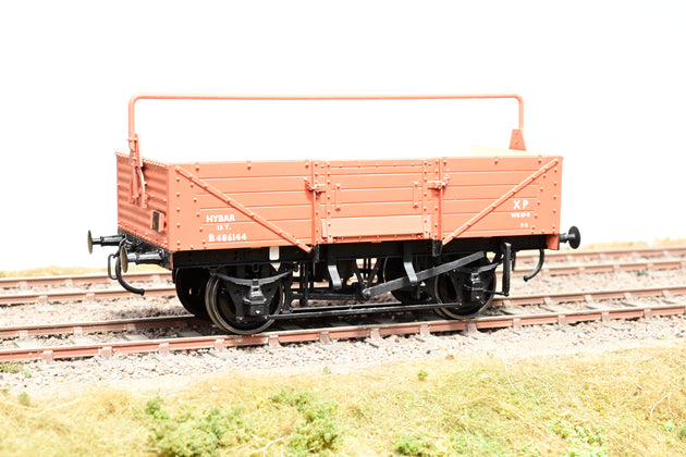Dapol O Gauge 7F-053-002 5 Plank Corrugated End BR Bauxite No.B486144 - Boxed