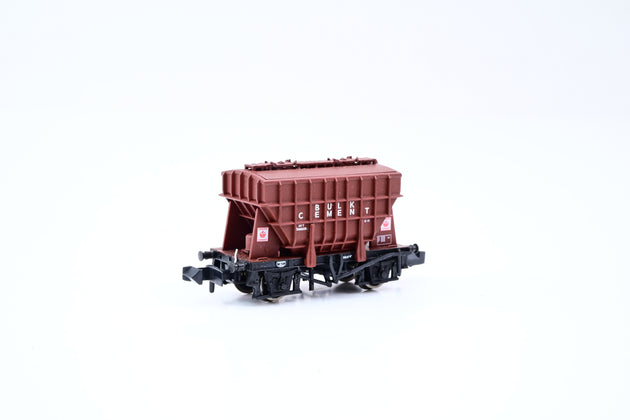 Graham Farish N Gauge 377-826A Crown Cement Bauxite Presflo 20T Bulk Powder Wagon No.B888235 - Boxed