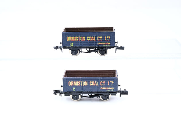 Graham Farish N Gauge 2125 Pair of Ormiston Coal Co. Ltd Blue 7-Plank Open Wagon No.34 - Unboxed