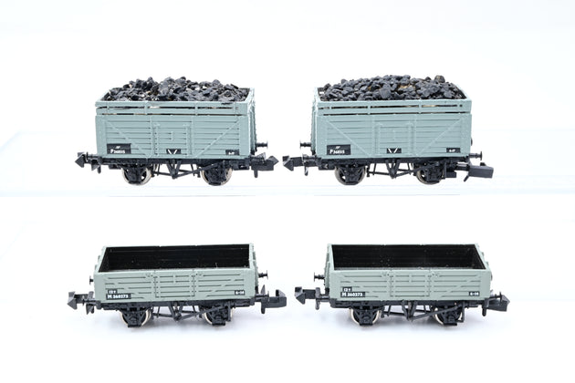 Graham Farish N Gauge Rake of 4 BR Grey Planked Wagons - Unboxed