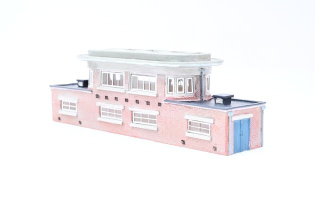 Graham Farish N Gauge 42-064 Scenecraft Building 'Art Deco Signal Box'  Boxed