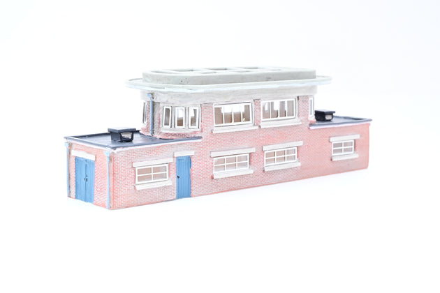 Graham Farish N Gauge 42-064 Scenecraft Building 'Art Deco Signal Box'  Boxed