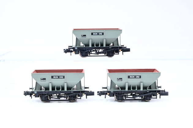 Graham Farish N Gauge Rake of 3 BR Grey 24T Iron Ore Hopper Wagons
