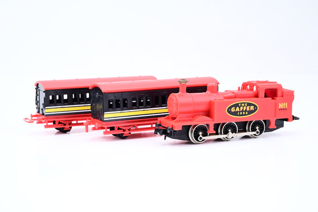 Graham Farish N Gauge 8530 'The Gaffer' Starter Train Set w/ 0-6-0 Steam Locomotive No.1 'The Gaffer' + 2 Coaches - Boxed
