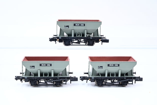 Graham Farish N Gauge 370-140 'The Steel Worker' Train Set w/ Class 08 & 3 24T Iron Ore Hoppers - Boxed