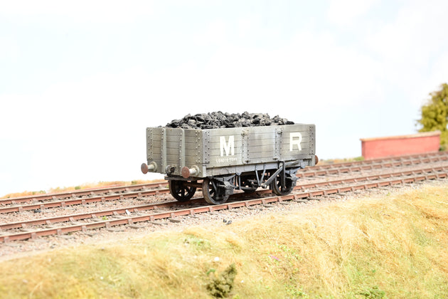 Slaters O Gauge Kit 7027 M.R 8T Five Plank Wagon Side Door W/Coal Load - Boxed