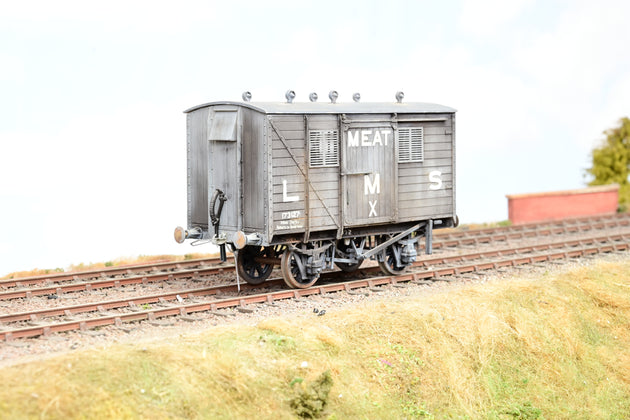 Parkside Dundas O Gauge Kit PS18 LMS Meat Van Diag D1670 No.171271 - Boxed