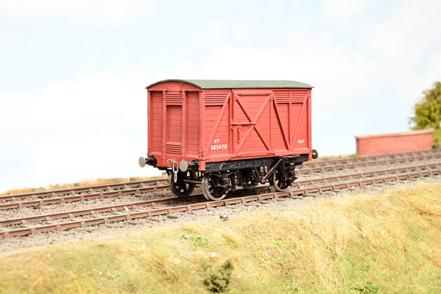 Kit Built O Gauge 8T BR Bauxite Van Wagon No.563478 - Unboxed