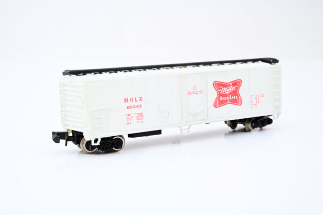 Bachmann N Gauge Great Northern Class GP-40 Diesel Set w/ 5 Wagons - Boxed