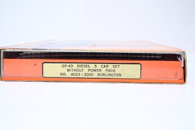 Bachmann N Gauge Great Northern Class GP-40 Diesel Set w/ 5 Wagons - Boxed