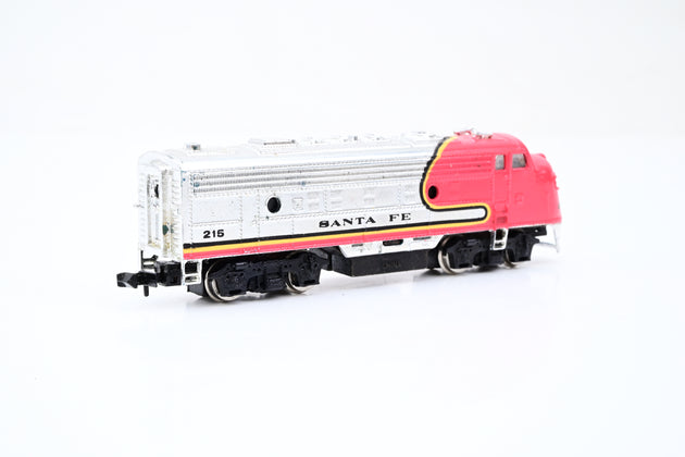 Bachmann N Gauge 4646 Santa Fe Red & Silver Class F7 Diesel Locomotive No. 215 - Unboxed