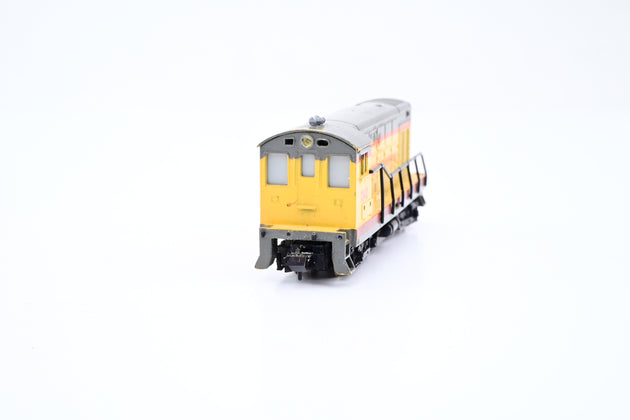 Minitrix N Gauge 2005 Union Pacific Grey & Yellow Diesel Switcher No.1340 - Unboxed
