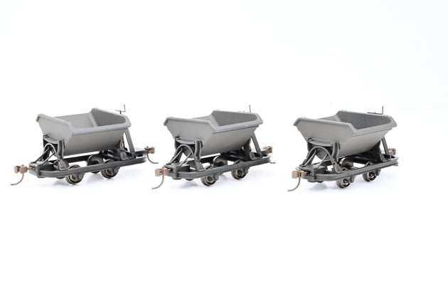 Spectrum On30 Gauge 29802 Logging and Mining Cars Diecast V-Dump 3 Pack - Boxed