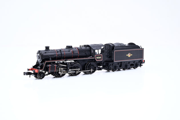Graham Farish N Gauge 372-651 Standard Class 4MT 2-6-0 BR Lined Late Crest No.76069 - Boxed