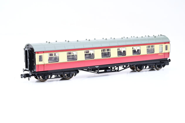 Graham Farish N Gauge 374-841A Stanier Vestibule Second BR Crimson & Cream No.M9502M