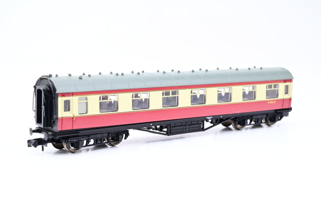 Graham Farish N Gauge 374-841A Stanier Vestibule Second BR Crimson & Cream No.M9502M