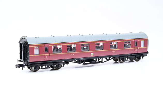 Graham Farish N Gauge 374-850 Stanier Vestibule Composite 1ST/3RD LMS Crimson Lake No.5789 - Boxed