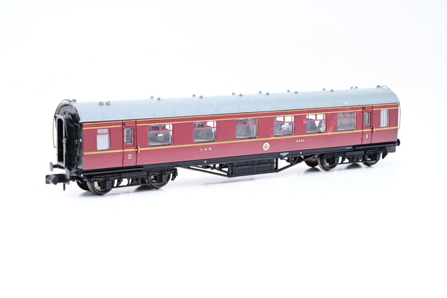 Graham Farish N Gauge 374-850 Stanier Vestibule Composite 1ST/3RD LMS Crimson Lake No.5789 - Boxed